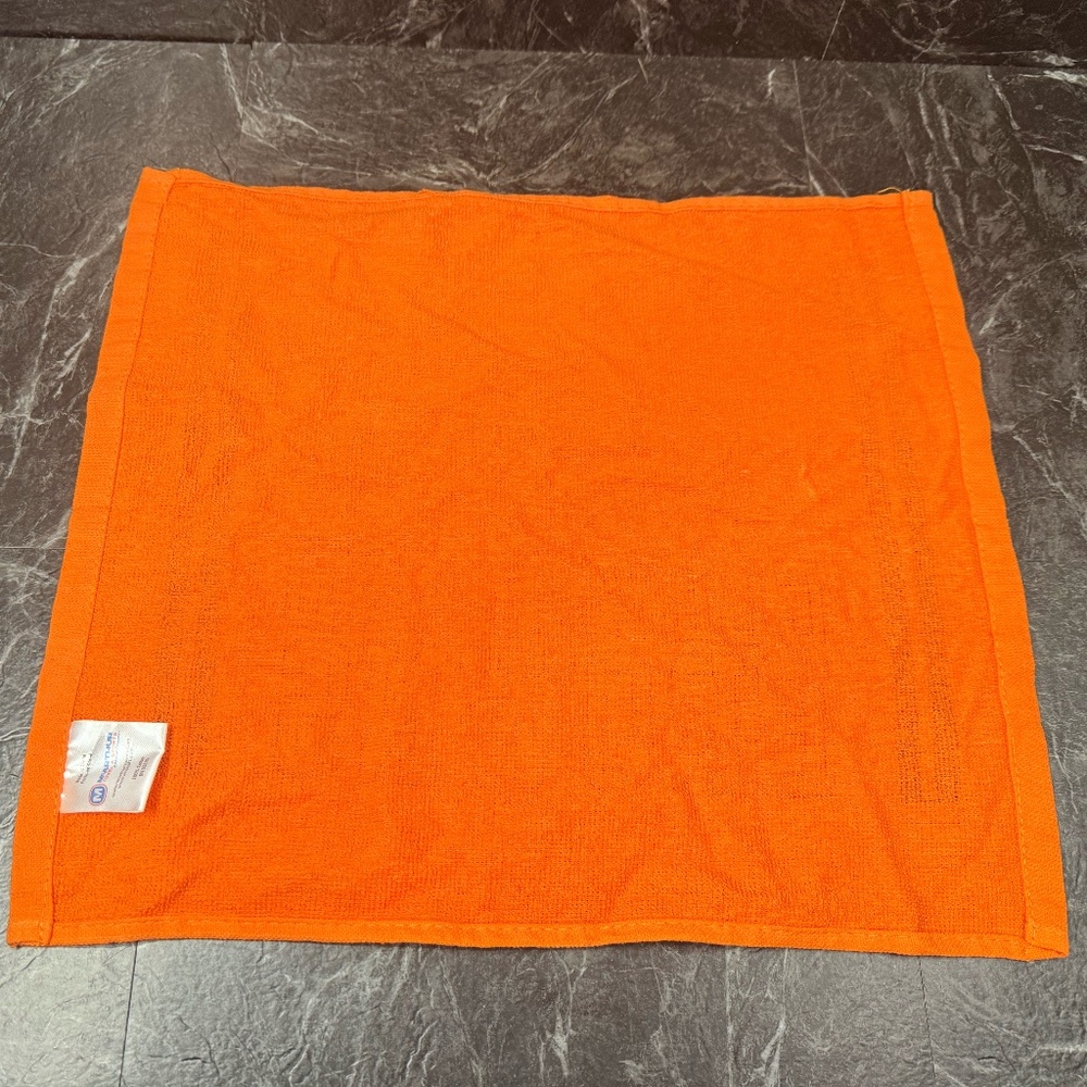 Cleveland Browns Golf Towel and Golf Tees - Picture 6 of 12